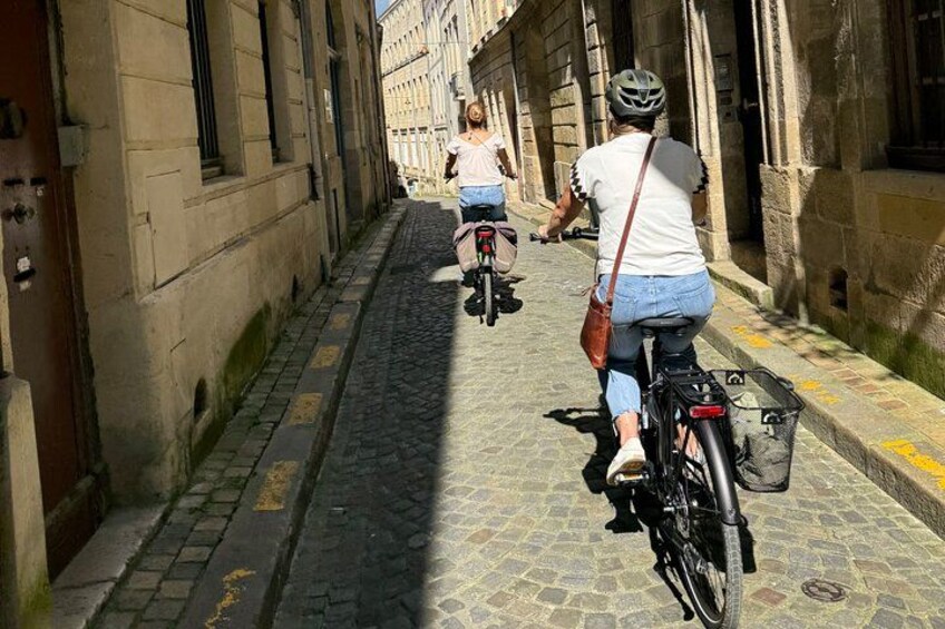 3-Hour E-Bike Immersive Tour of Bordeaux - English Tour 2