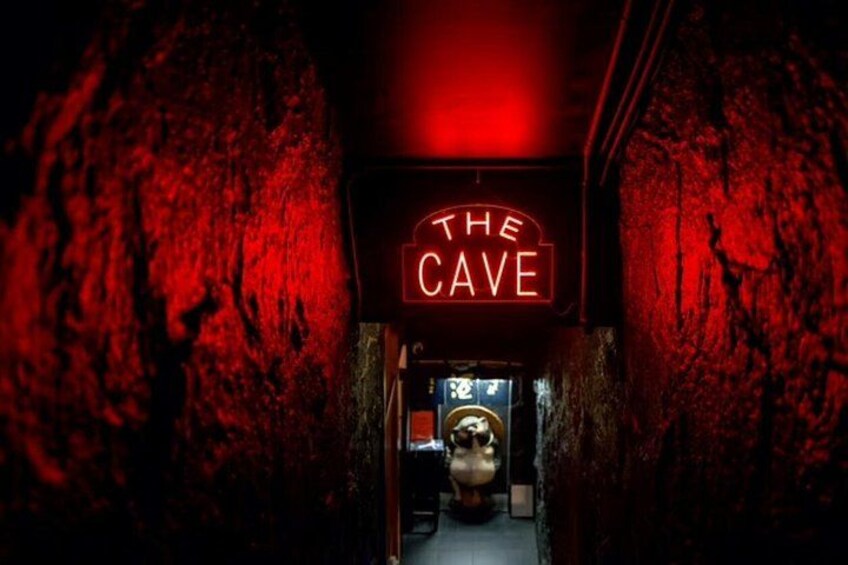 Auckland Natural Caves and Tunnels Private VIP Tour 5