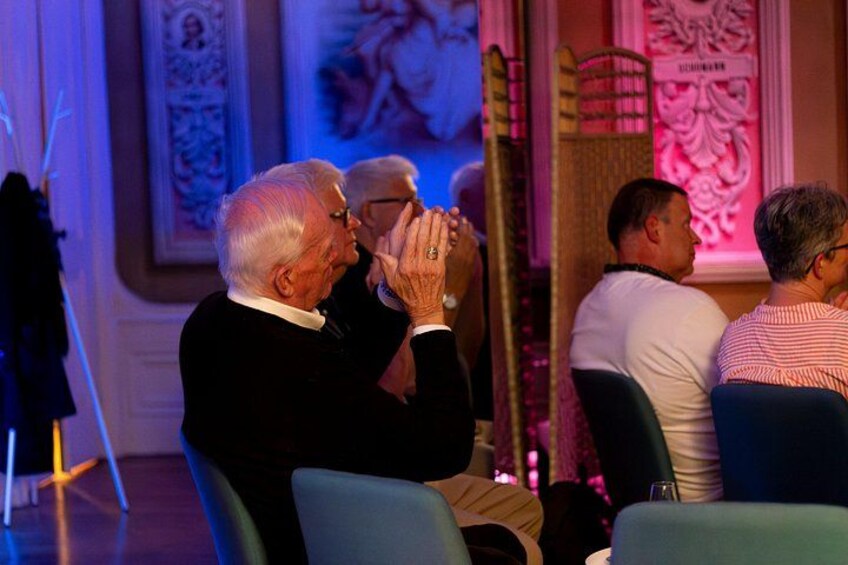 Audience 2