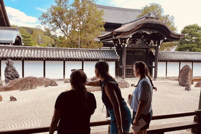 Pedal Adventure Kyoto's iconic landmarks on an e-bike tour 3