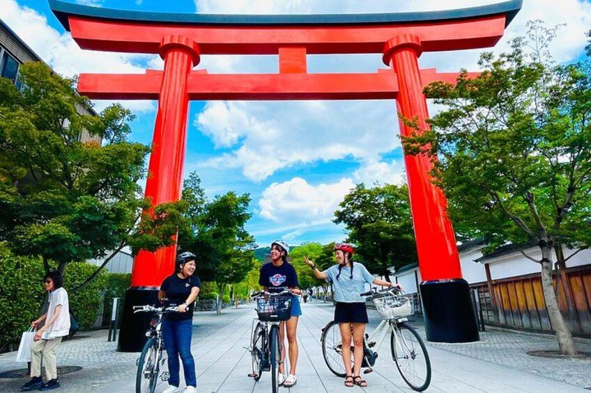 Pedal Adventure Kyoto's iconic landmarks on an e-bike tour 1