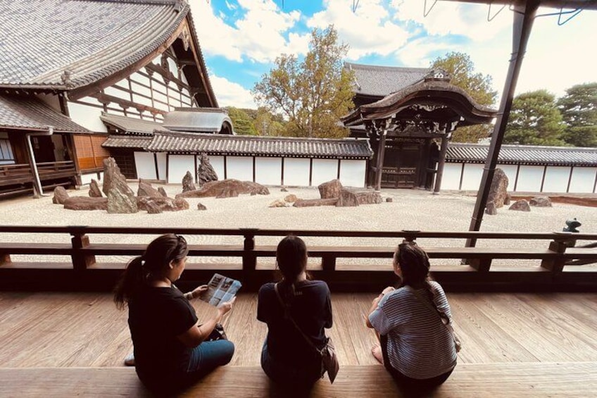 Pedal Adventure Kyoto's iconic landmarks on an e-bike tour 5