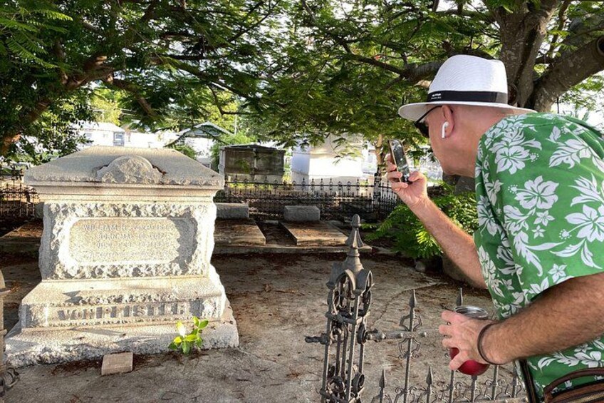 A Self Guided Key West Cemetery Tour 4