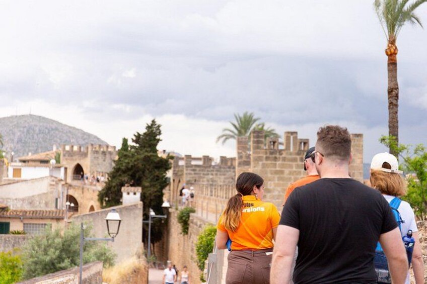 Secrets of Alcúdia Old Town Walking Tour 4