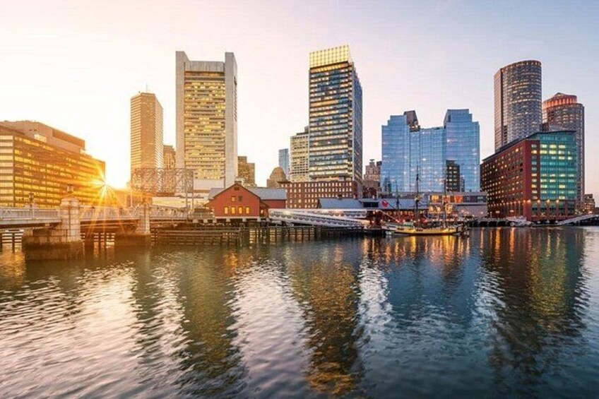 Best Boston Street Food Tour with 4+ Tastings 2