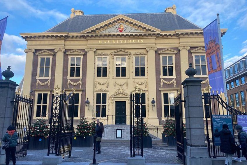 Den Haag City Walking Tour With Puzzles 4