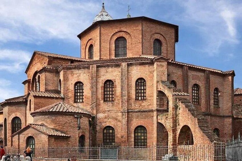 Ravenna Walking Tour with Audio and Written Guide by a Local 1