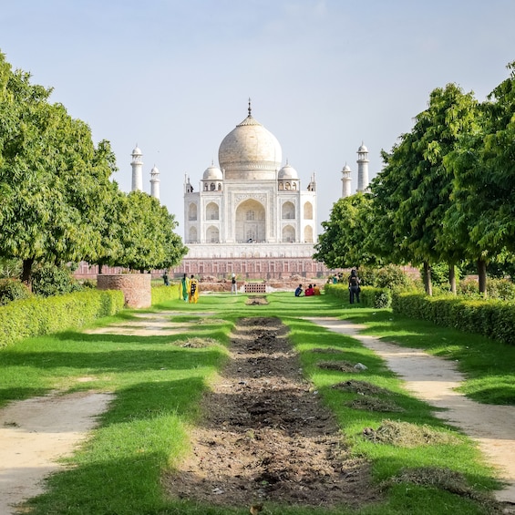 Private Taj Mahal, Agra Fort & Elephant SOS Conservation Tour from Delhi 3