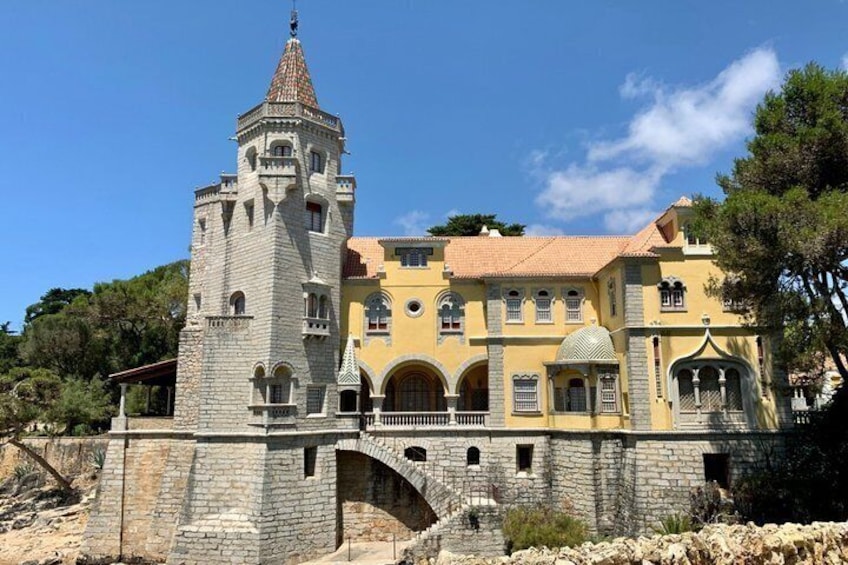 Sintra, Pena Palace, Cabo da Roca & Cascais Tour with Tickets 4