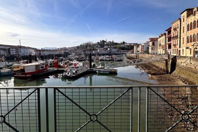 Saint-Jean-de-Luz: Scavenger Hunt and Sights Self-Guided Tour 1