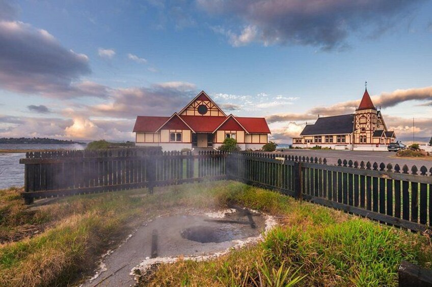 Private Tour Rotorua Waiotapu Redwood Forest and Polynesian Spa 3