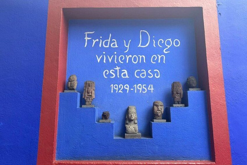 Following Frida Kahlo and Diego Rivera 2