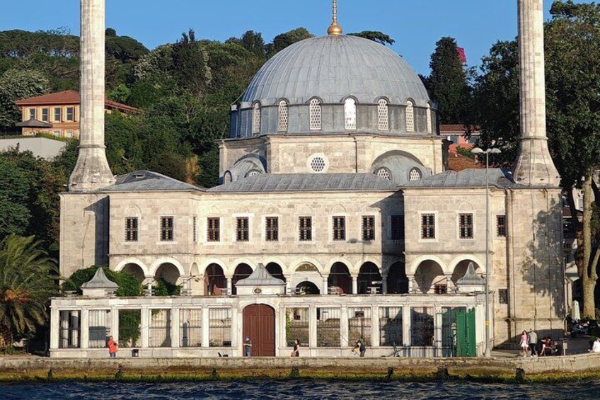 Bosphorus Cruise 2-3 Hour Cruises with Optional Asia Stop & Meal 5