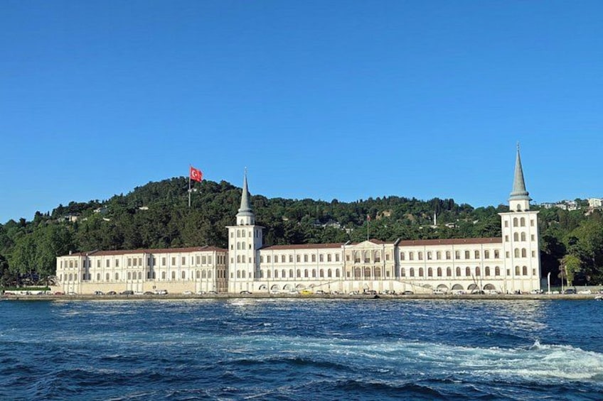 Bosphorus Cruise 2-3 Hour Cruises with Optional Asia Stop & Meal 3