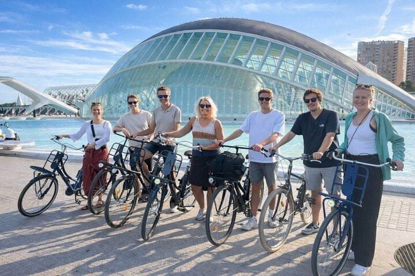 Valencia: Guided Bike Tour of the City's Highlights 4