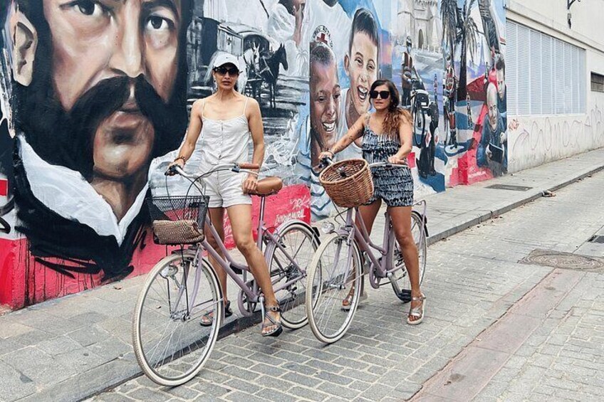 Valencia: Guided Bike Tour of the City's Highlights 3