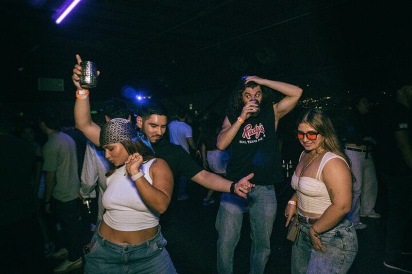 Saturday Night Bar Crawl in Cali, Colombia 5