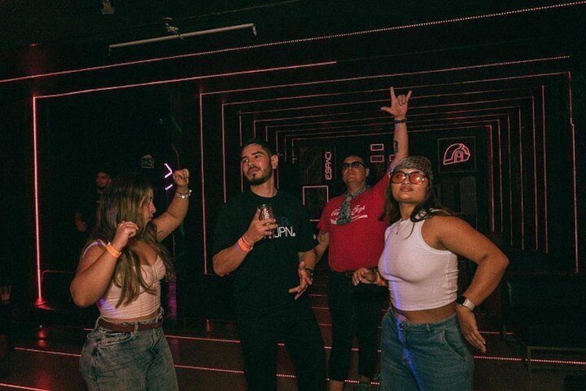 Saturday Night Bar Crawl in Cali, Colombia 2