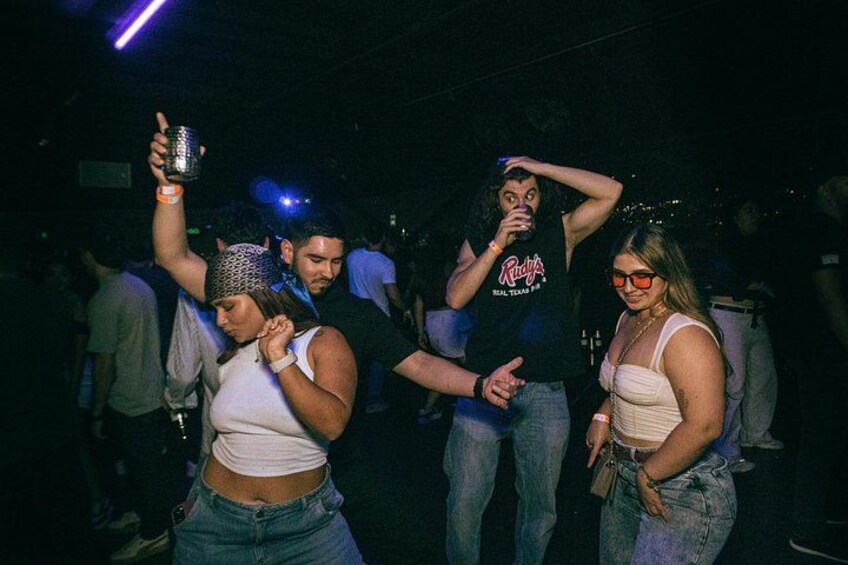 Saturday Night Bar Crawl in Cali, Colombia 4