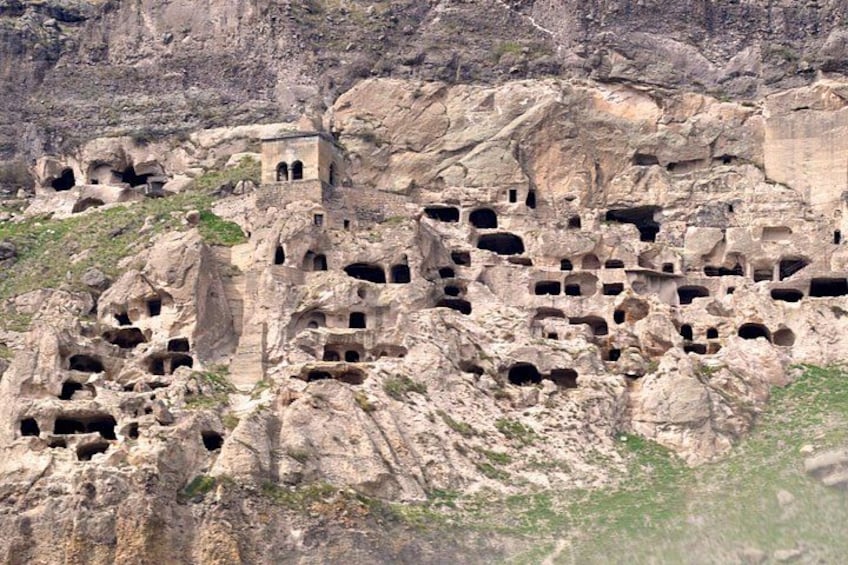 Historical excursion to Vardzia, Rabat, Borjomi 1