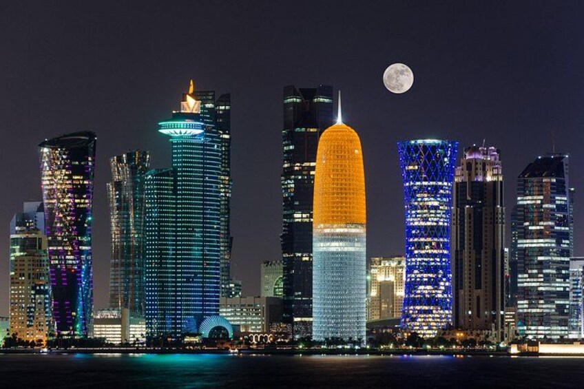 Doha Guided Night City Tour Souq Waqif, Katara, Pearl Qatar 4