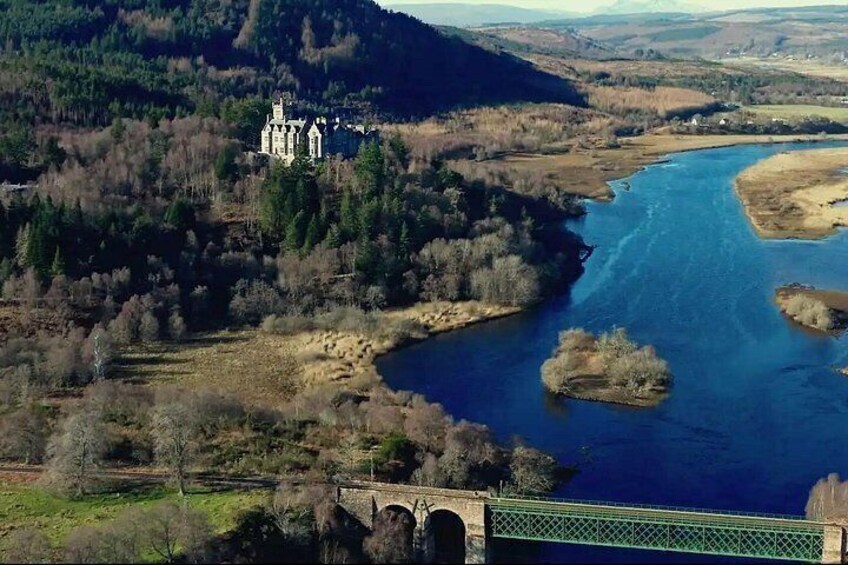 North Day Tour: Dunrobin Castle, Glenmorangie, Dornoch and More 3