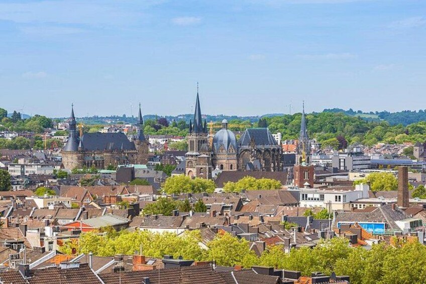 Explore Aachen in 60 minutes with a Local 1