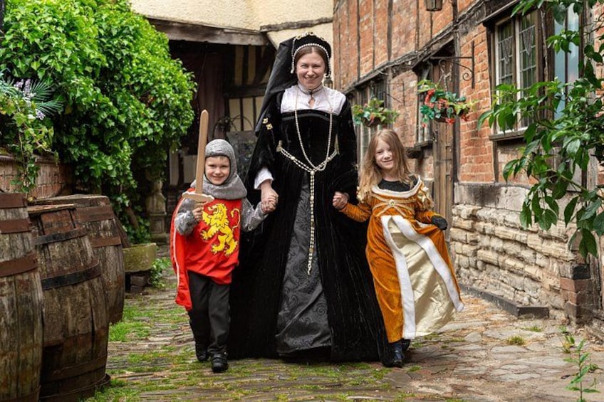 Travel back in time to the 16th century! 1