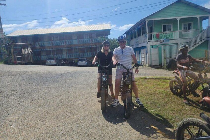 Mangrove Tunnel, E-Bike Adventure, Food Tasting & Beach daypass 4