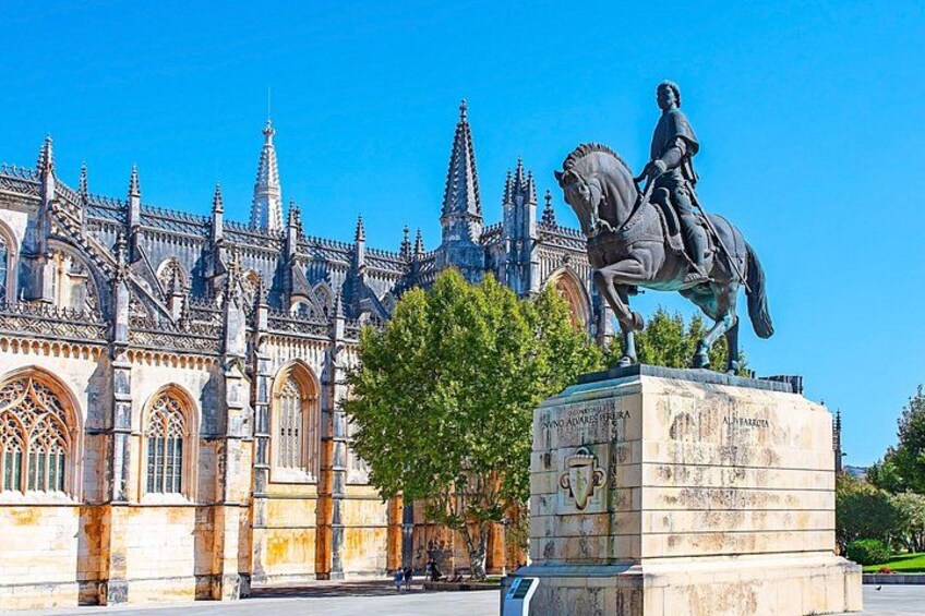 Fatima, Batalha, Nazare, Obidos Small Group Tour From Lisbon 4