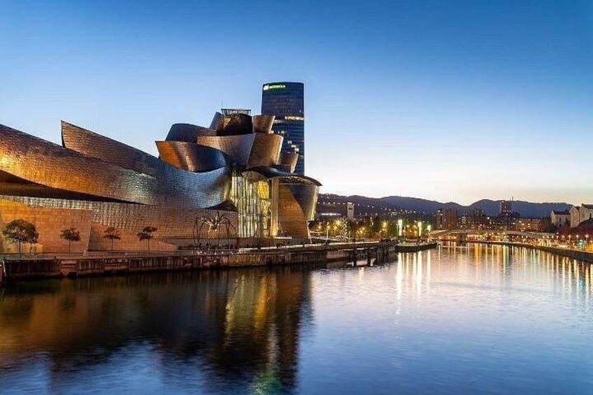 Bilbao Must See Attractions Walking Tour With A Guide 2