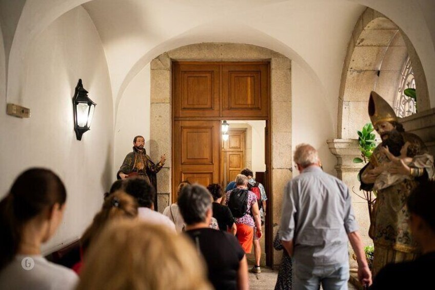 Fado Show in Porto and Guided Tour 5