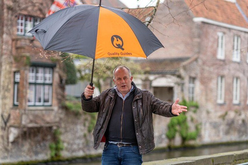 2-Hour Historical Walking Tour in Bruges with Praline Included 1