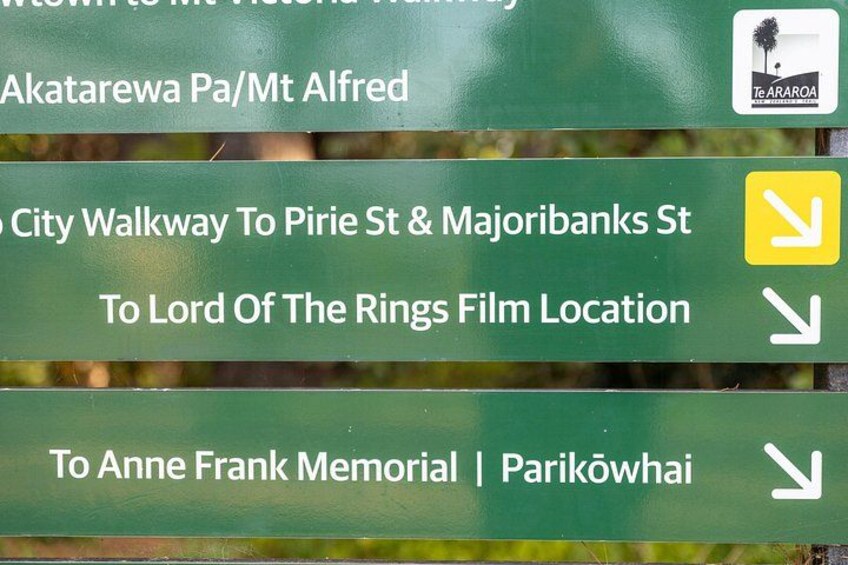 Lord of the Rings 1/2 day Tour to rule them all incl. Weta Tour 3
