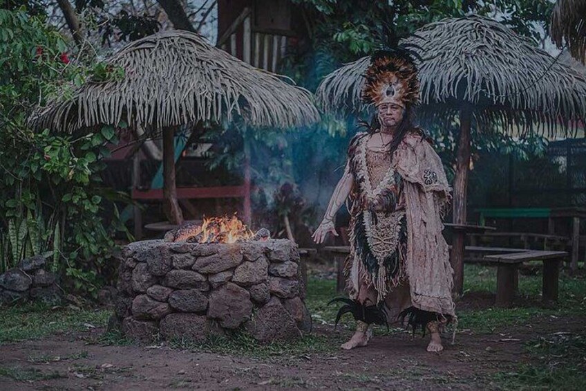 Easter Island Dinner Show with Transport 2