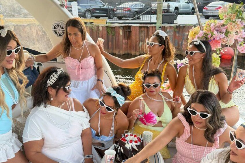 Fort Lauderdale Private Yacht Tour: Mansions & Intracoastal 5