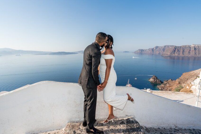Santorini Photoshoot With Private Personal Photographer 3