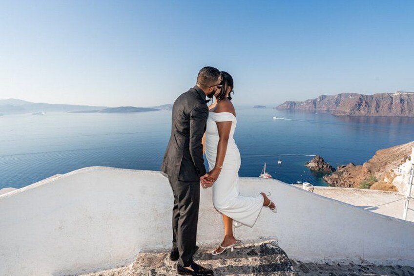 Santorini Photoshoot With Private Personal Photographer 3