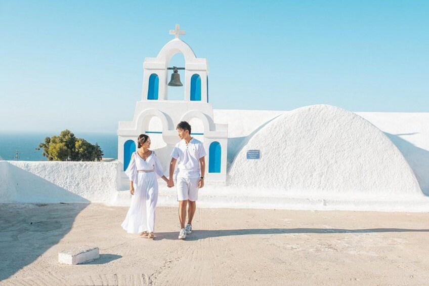 Santorini Photoshoot With Private Personal Photographer 1