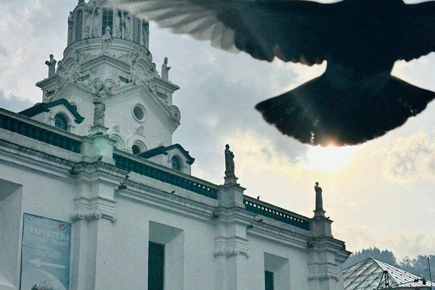 Quito Old Town tip based walking tour small groups Cacao Taste 5