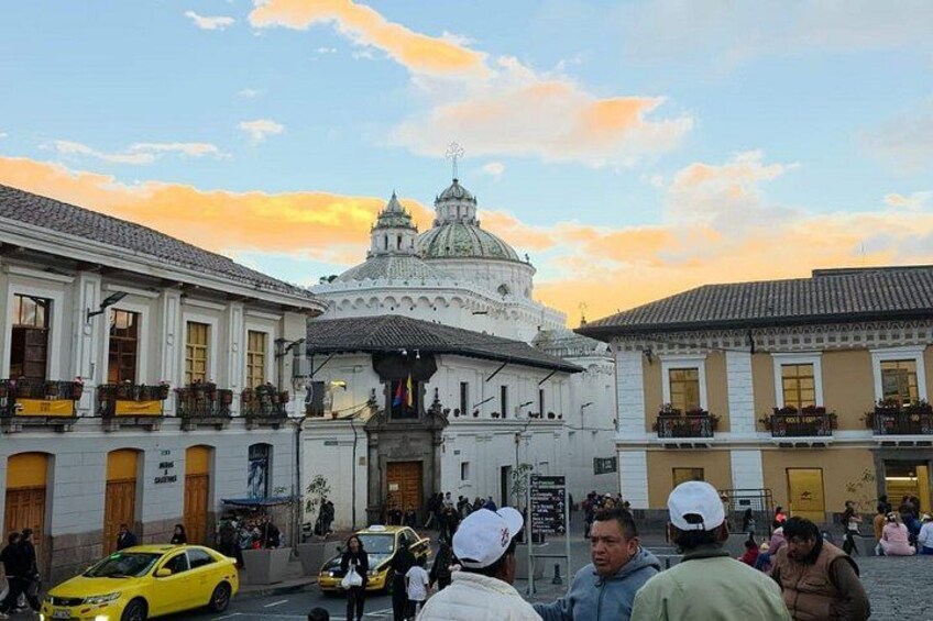 Quito Old Town tip based walking tour small groups Cacao Taste 2