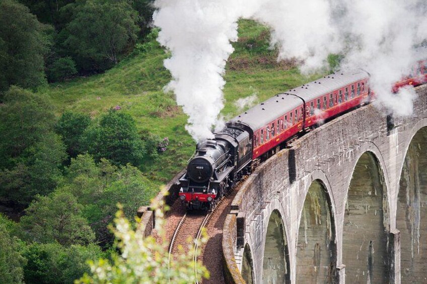 Witness the iconic Hogwarts Express steam across the Glenfinnan Viaduct, a must-see for any Harry Potter fan. 1