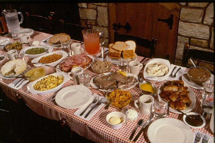 Meal in an Amish Home Experience 1