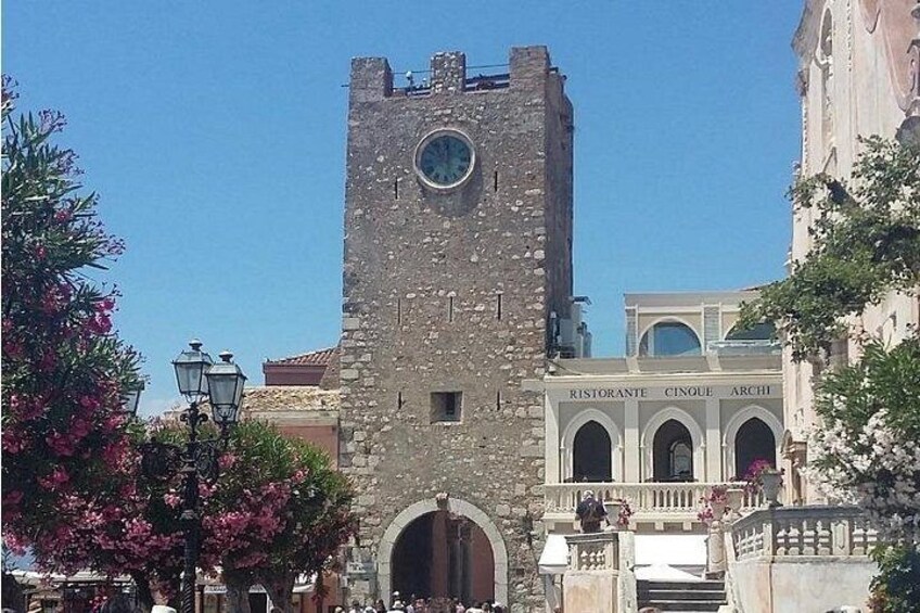 Private Tour Alcantara Gorges, Taormina and Messina. Departure Messina 4