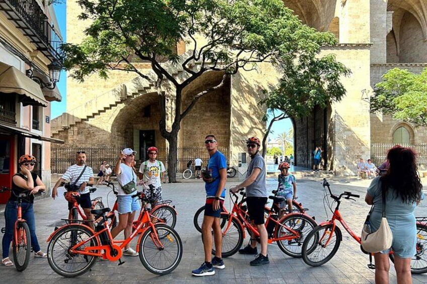 Biking through centuries: Gothic cathedrals, Baroque basilicas, and futuristic domes 4