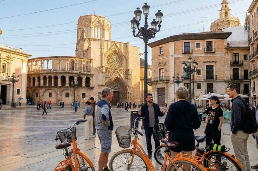 Valencia City Highlights in Guided Bike or E-Bike Tour 5