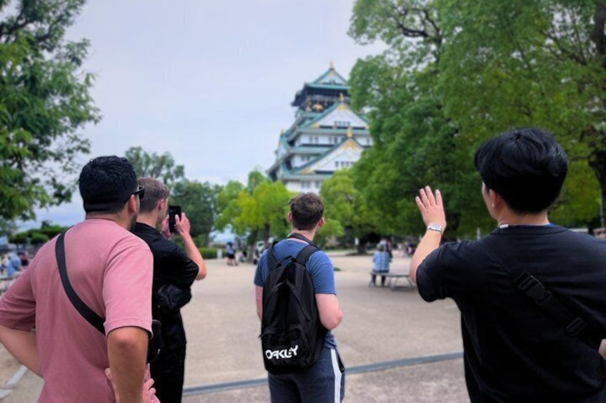 Osaka: Iconic Castle and Dotonbori Highlights Walking Tour 3