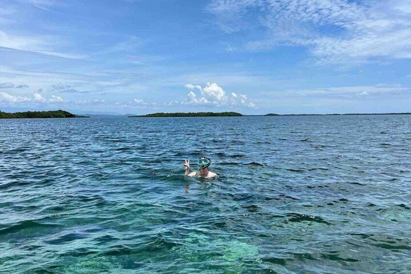 Bocas del Toro Island Hopping Day Tour in Zapatilla Beach 5