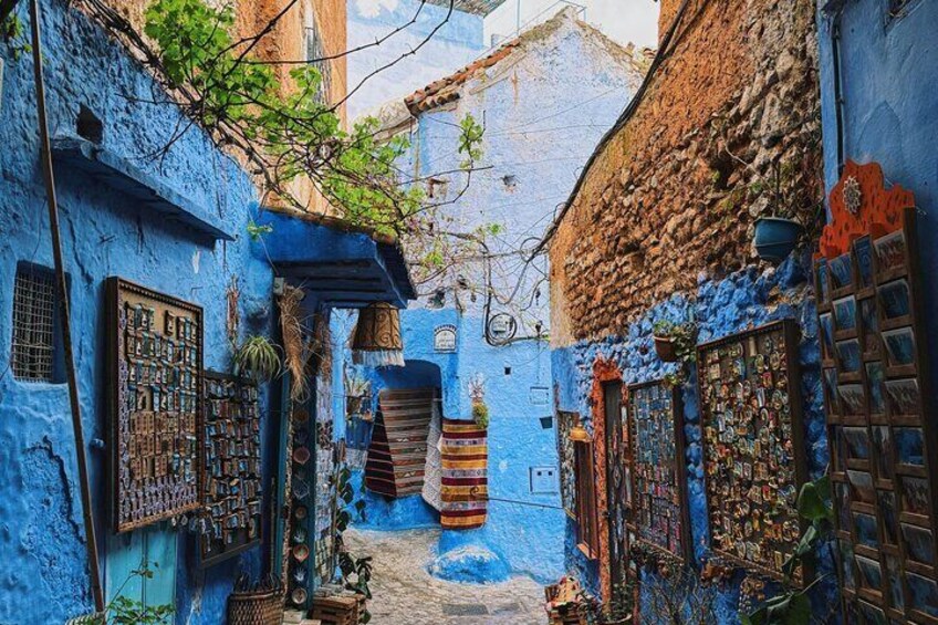 Day Trip to the Blue City of Chefchaouen from Tangier 4