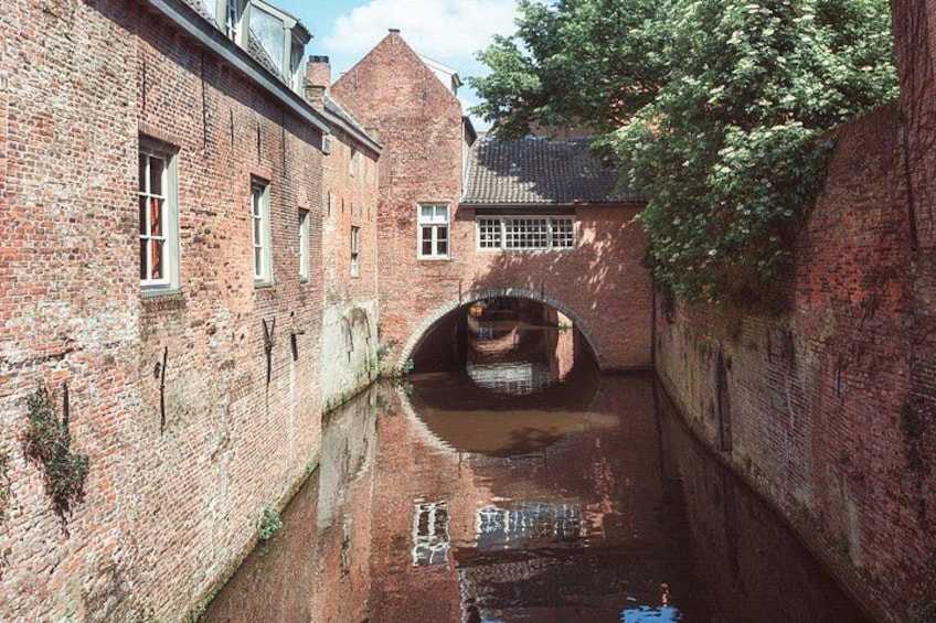 Den Bosch: City Walk Audio Guide in 7 Languages on your Phone 4